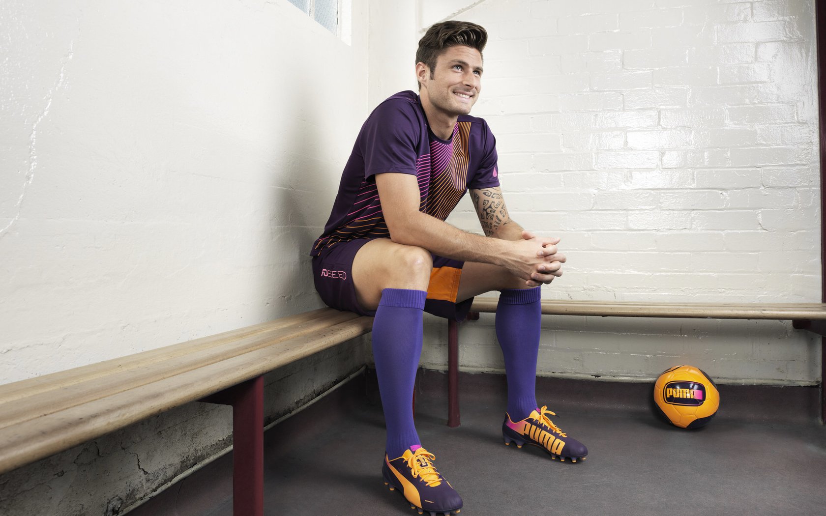 从勒沃库森到温布利,贝林厄姆如何打爆澳大利亚防线背后的战术革命